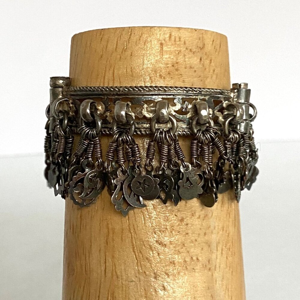 VTG Sterling Silver 925 XXS Cha Cha Hinged Pin Closure Round Bangle Bracelet